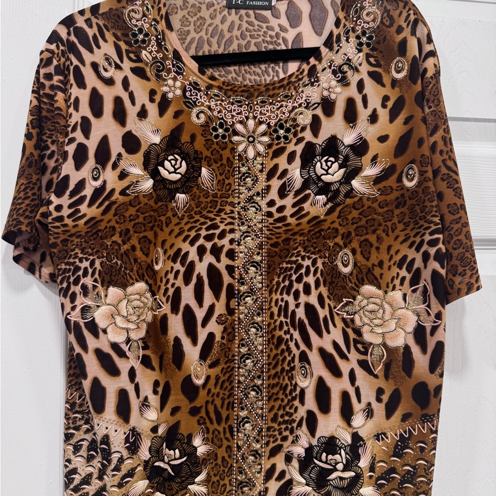 TC Fashion Leopard Print Top